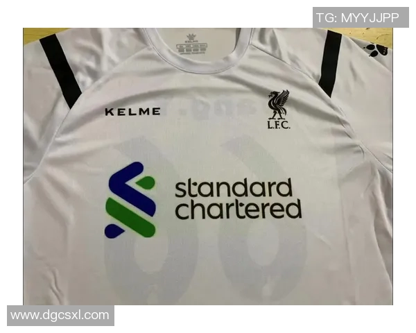 足球明星倾情演绎卡尔美时尚魅力引领运动潮流新风尚