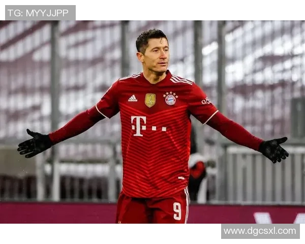 当今世界足球明星的名字盘点与解析有哪些值得关注的球员与他们的成就